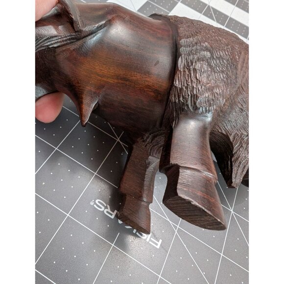 Carved Ironwood Buffalo Bison statue solid anatomically correct vintage 8x6 - Picture 9 of 11